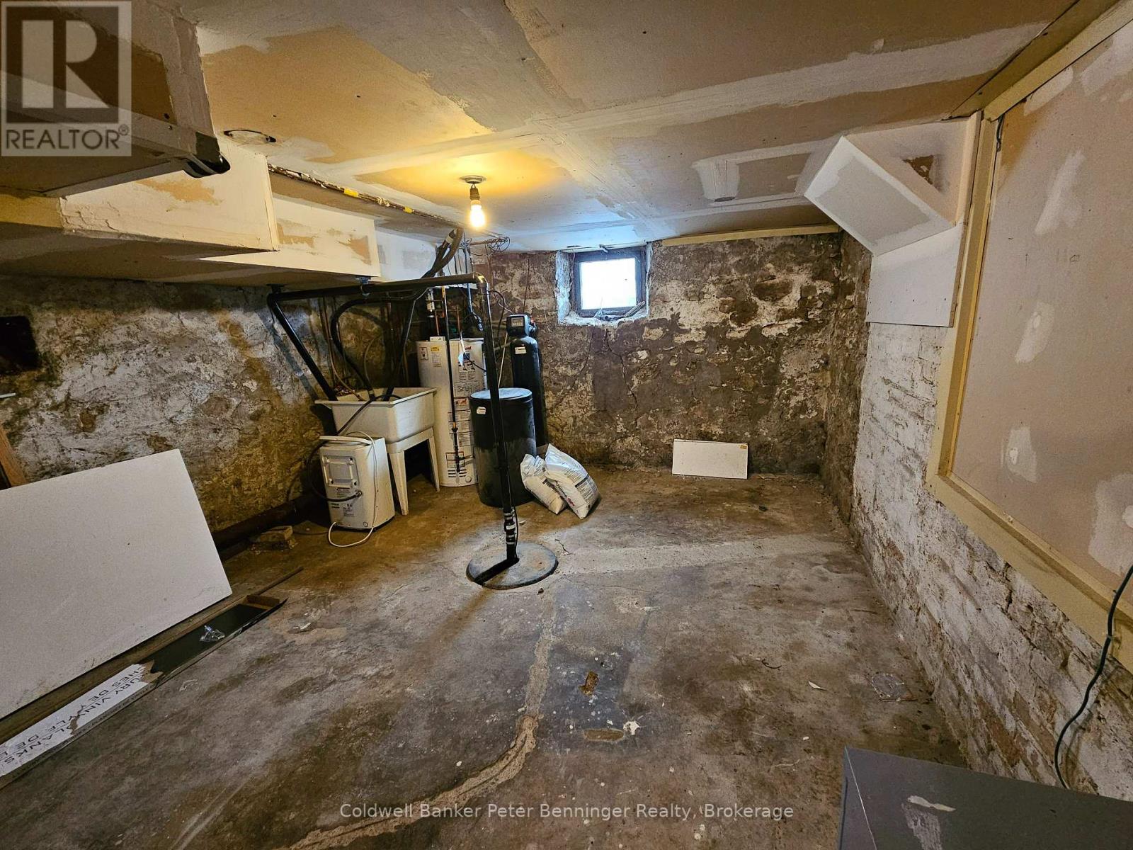 100 Lancaster Street E, Kitchener, Ontario  N2H 1M8 - Photo 33 - X13064054