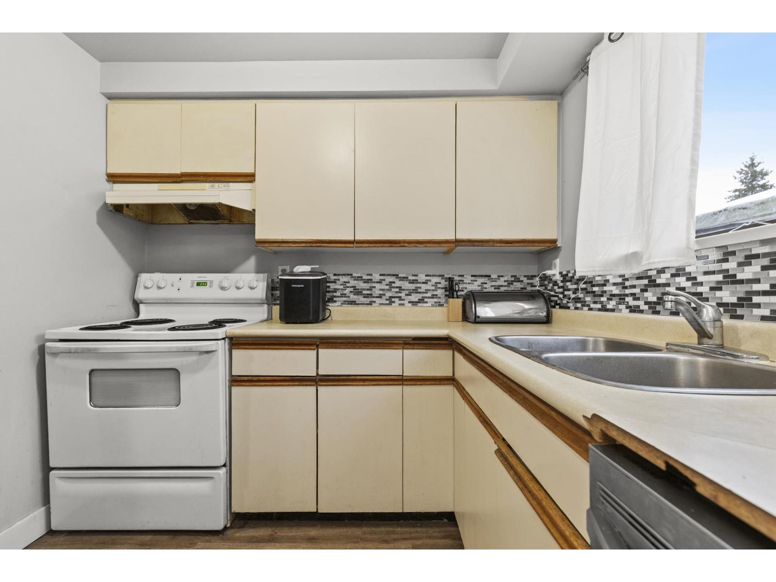32369 Grebe Crescent, Mission, British Columbia  V2V 4Z2 - Photo 9 - R3117193