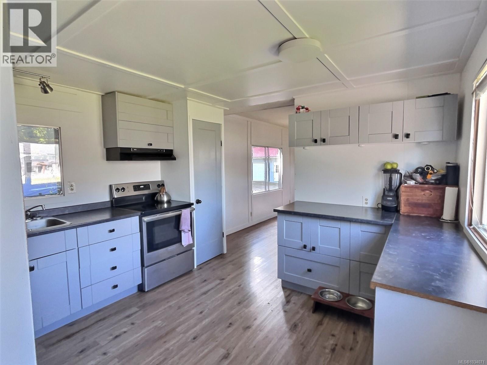 6855 Charles Pl, Honeymoon Bay, British Columbia  V0R 1Y0 - Photo 9 - 1034071