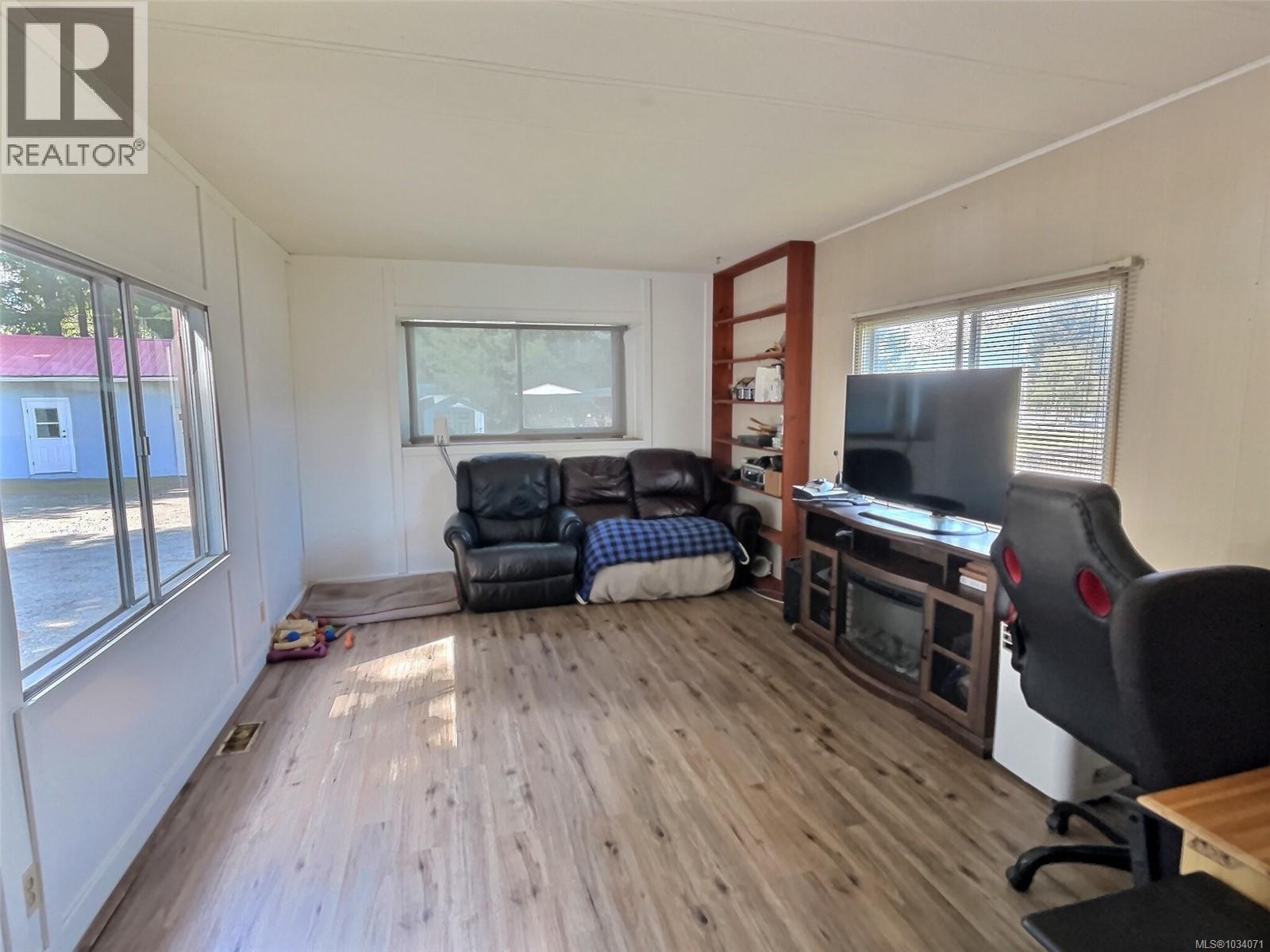 6855 Charles Pl, Honeymoon Bay, British Columbia  V0R 1Y0 - Photo 11 - 1034071