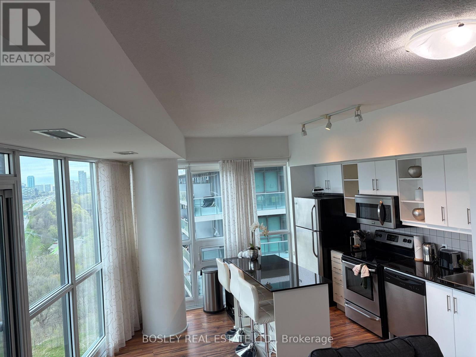 Lph 24 - 35 Brian Peck Crescent, Toronto, Ontario  M4G 0A5 - Photo 7 - C13063916