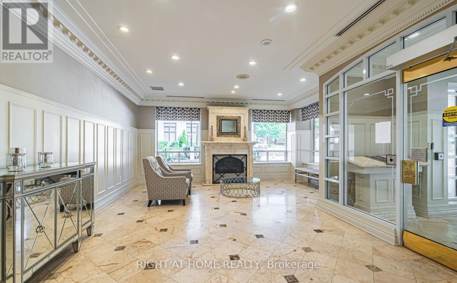 905 - 88 Grandview Way, Toronto, Ontario  M2N 6V6 - Photo 4 - C13063974