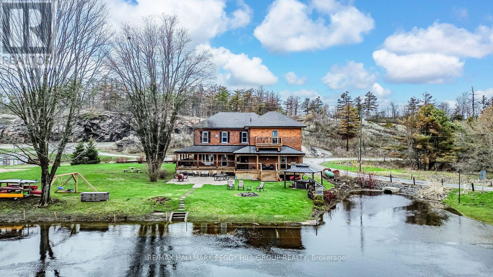 1002 COWBELL LANE, Gravenhurst, Ontario