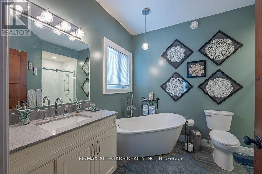 316 1/2 Riverside Drive, Kawartha Lakes, Ontario  K0M 1A0 - Photo 20 - X12881410