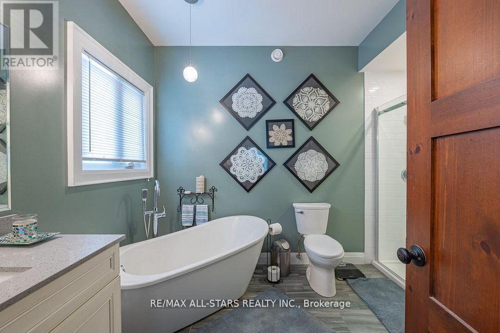 316 1/2 Riverside Drive, Kawartha Lakes, Ontario  K0M 1A0 - Photo 19 - X12881410