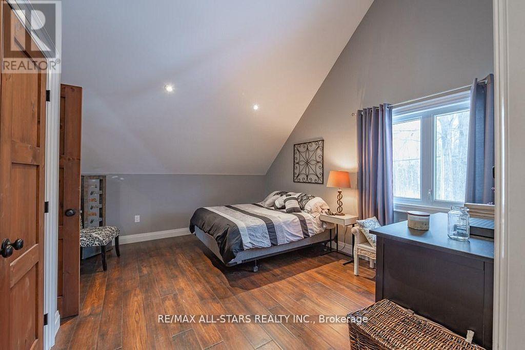 316 1/2 Riverside Drive, Kawartha Lakes, Ontario  K0M 1A0 - Photo 29 - X12881410