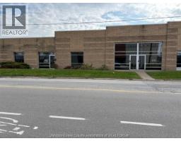 2488 MCDOUGALL, Windsor, Ontario