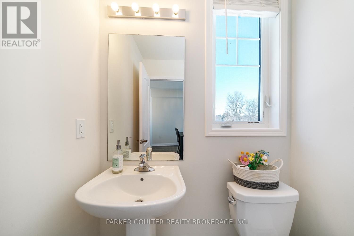 49 Surf Drive, Wasaga Beach, Ontario  L9Z 0J4 - Photo 20 - S13064058