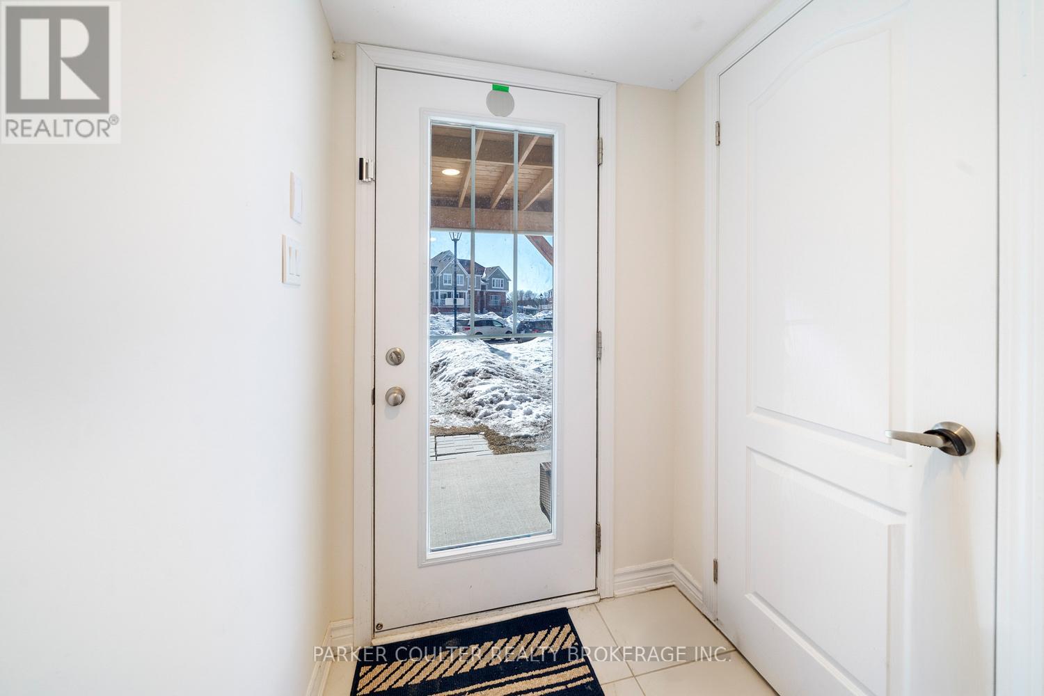 49 Surf Drive, Wasaga Beach, Ontario  L9Z 0J4 - Photo 4 - S13064058