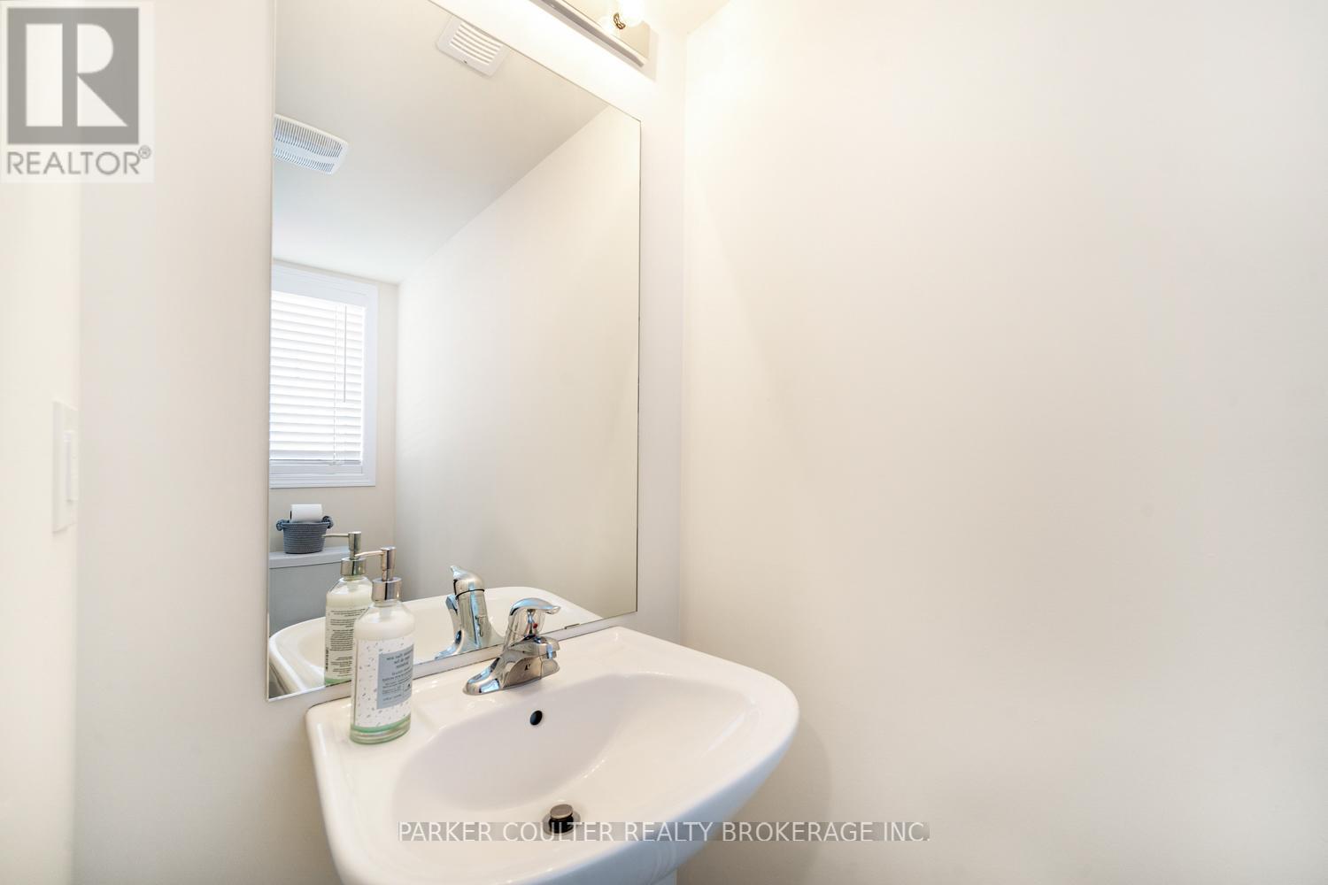 49 Surf Drive, Wasaga Beach, Ontario  L9Z 0J4 - Photo 8 - S13064058