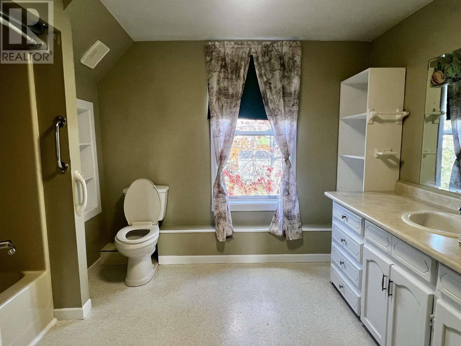 1948 Dufferin Street, Westville, Nova Scotia  B0K 2A0 - Photo 36 - 202527541