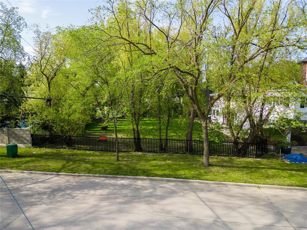 100 Mountbatten Avenue, Winnipeg, Manitoba  R3P 0L1 - Photo 0 - 202608844