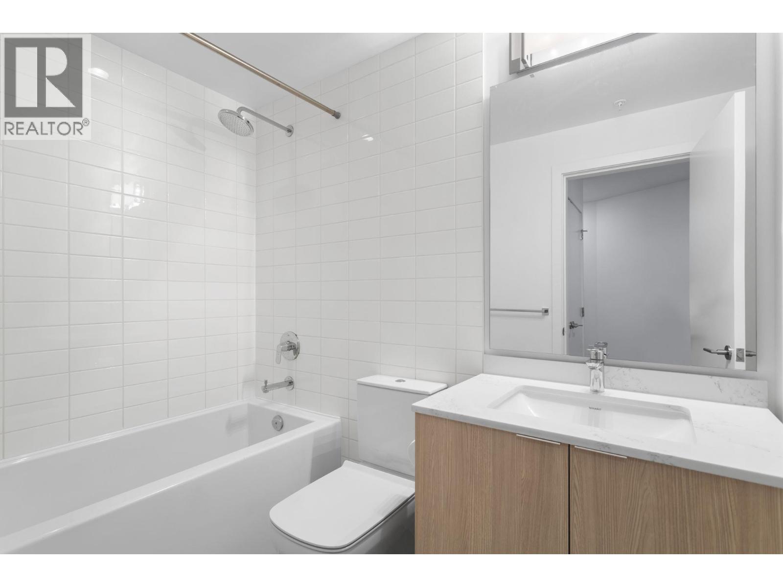 201 725 Marine Drive, North Vancouver, British Columbia  V7M 0G2 - Photo 21 - R3117225