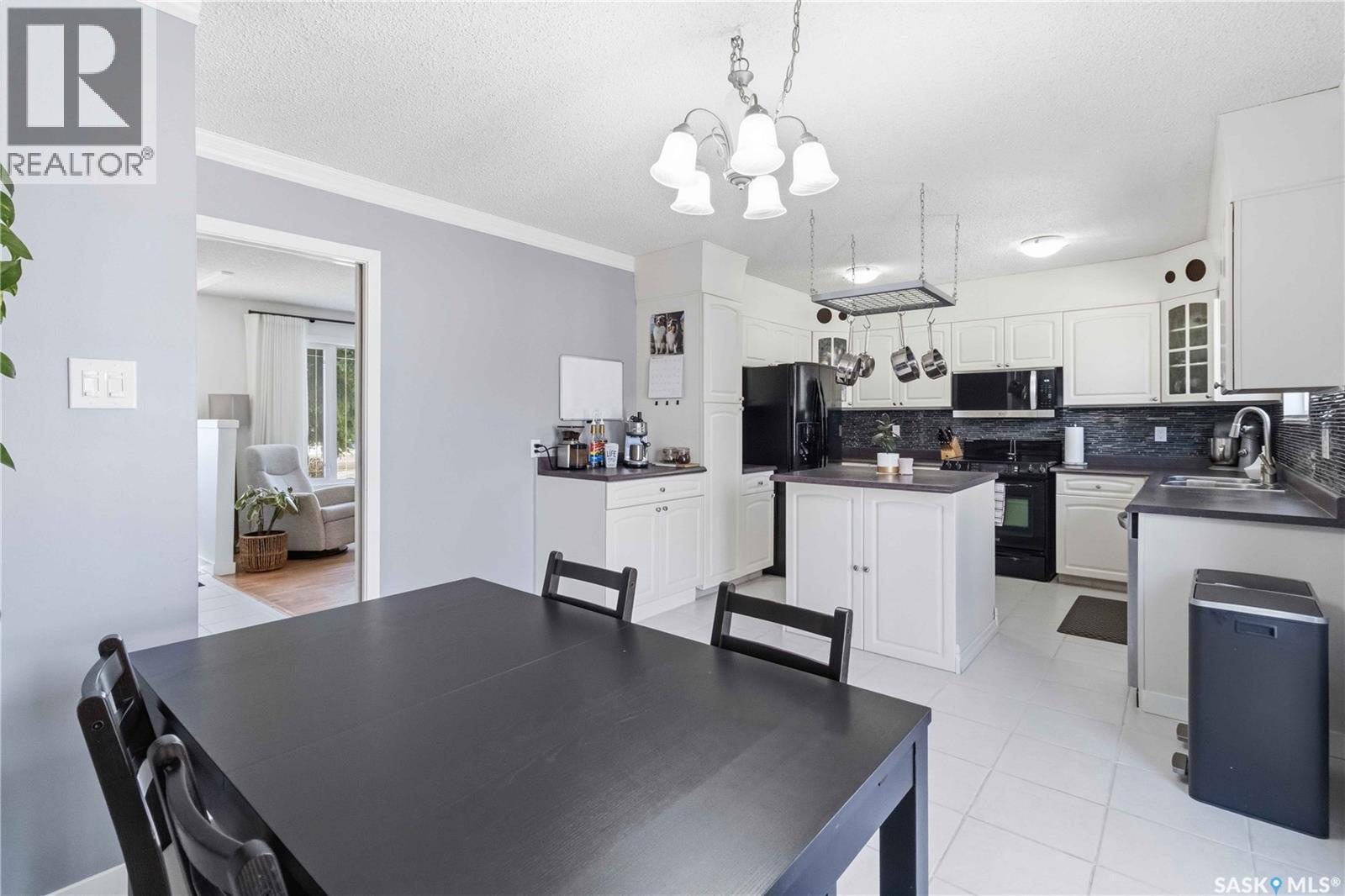 363 Candle Crescent, Saskatoon, Saskatchewan  S7K 5A5 - Photo 11 - SK034454