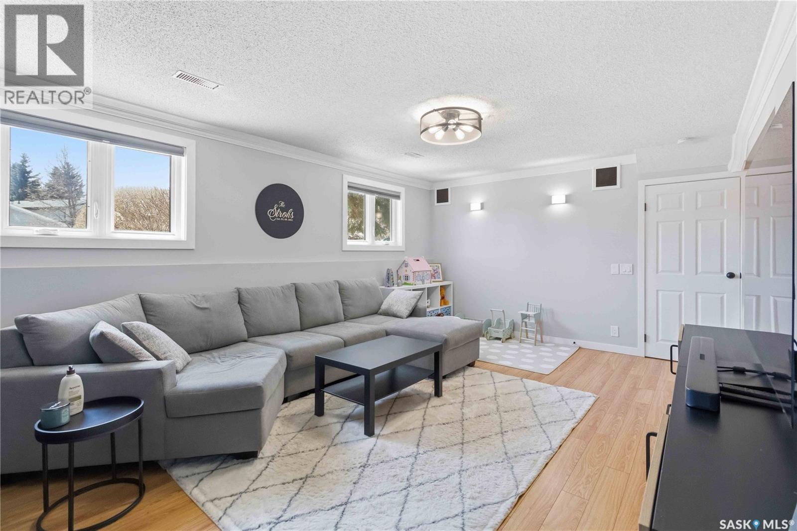 363 Candle Crescent, Saskatoon, Saskatchewan  S7K 5A5 - Photo 6 - SK034454