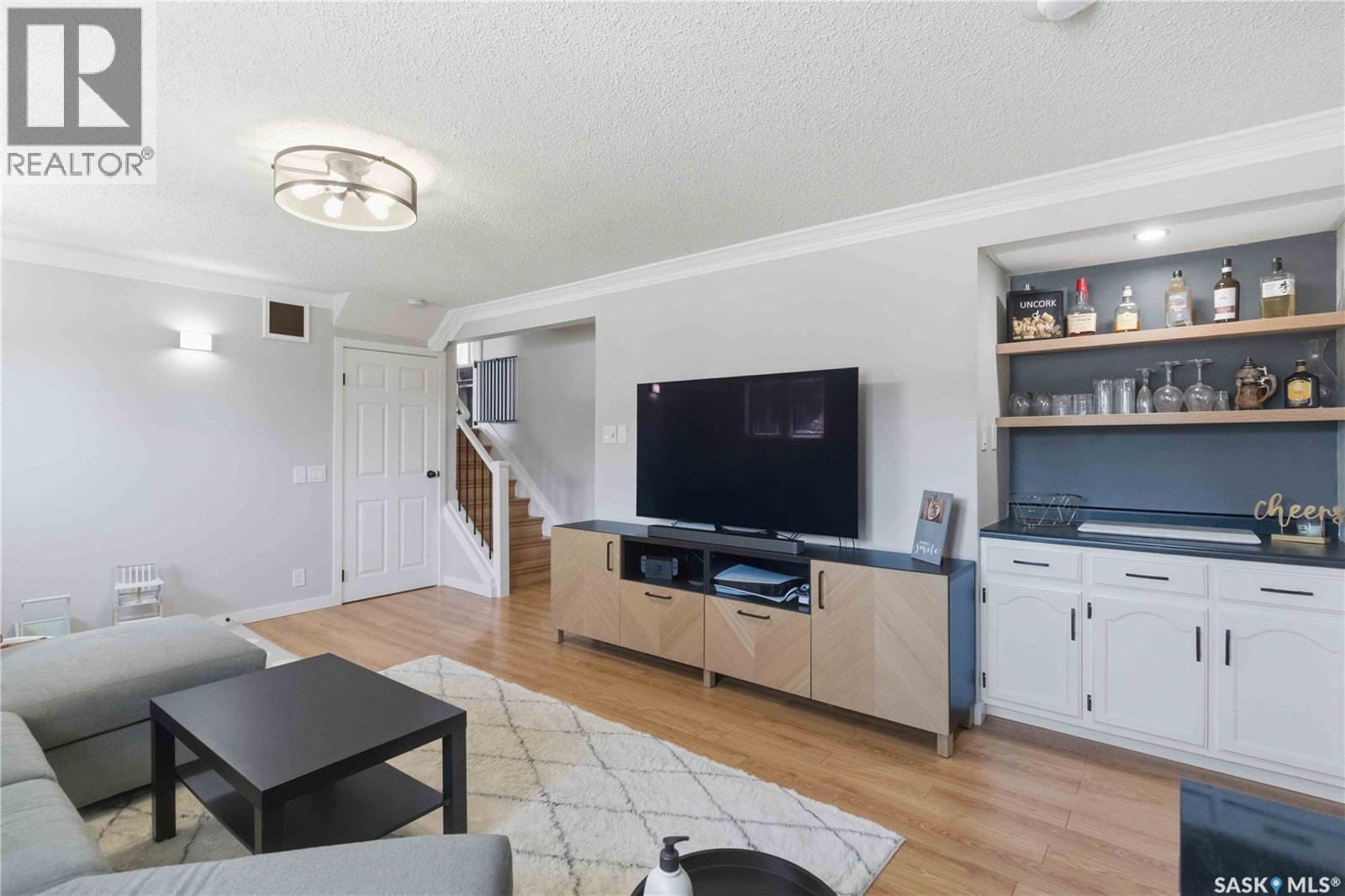 363 Candle Crescent, Saskatoon, Saskatchewan  S7K 5A5 - Photo 7 - SK034454