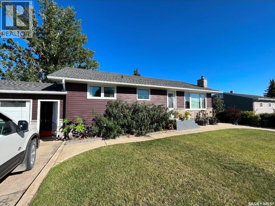 820 Scotia Street, Melville, Saskatchewan  S0A 2P0 - Photo 2 - SK034321
