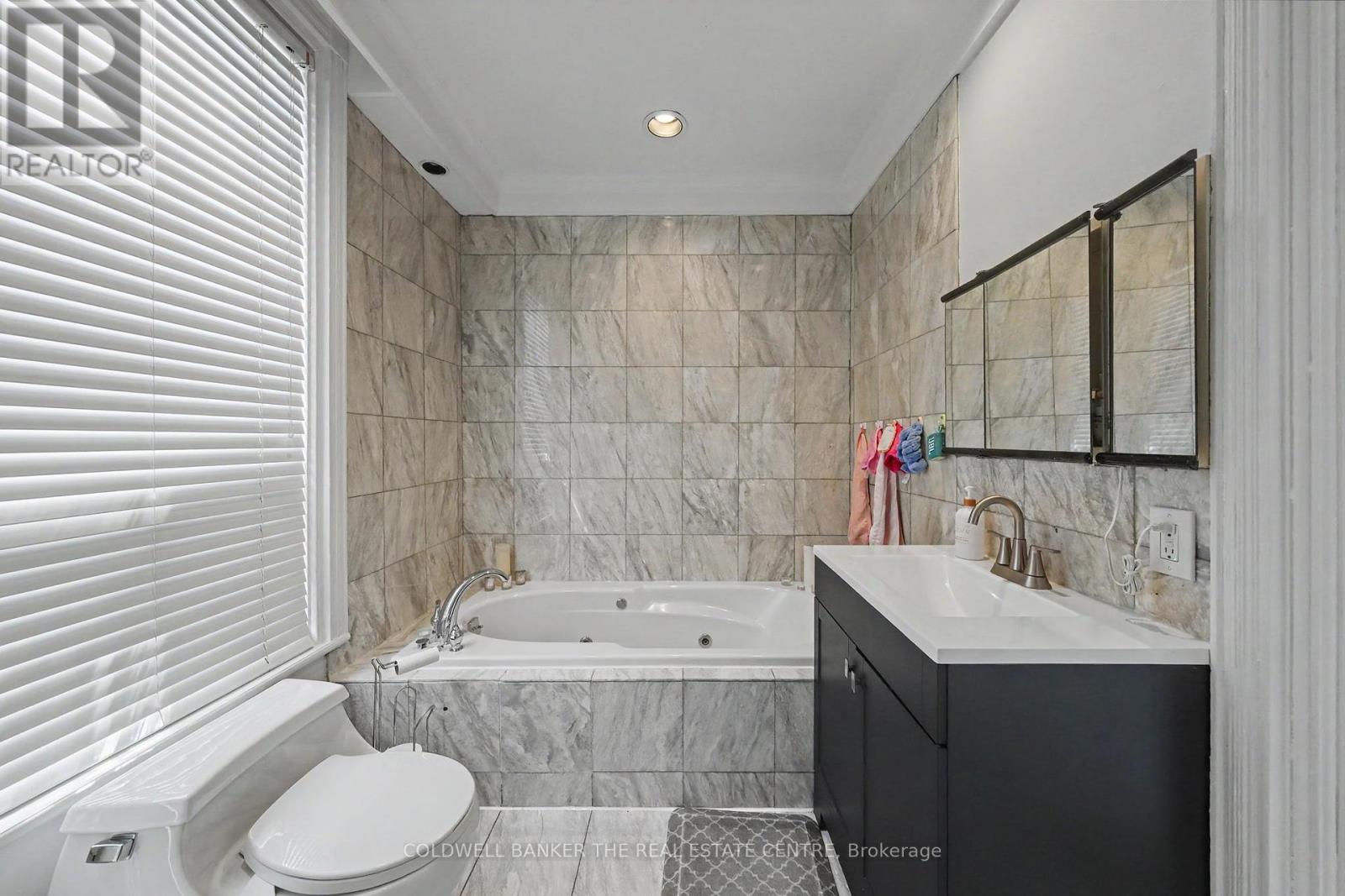 3+ - 413 Sherbourne Street E, Toronto, Ontario  M4X 1K5 - Photo 20 - C12920390