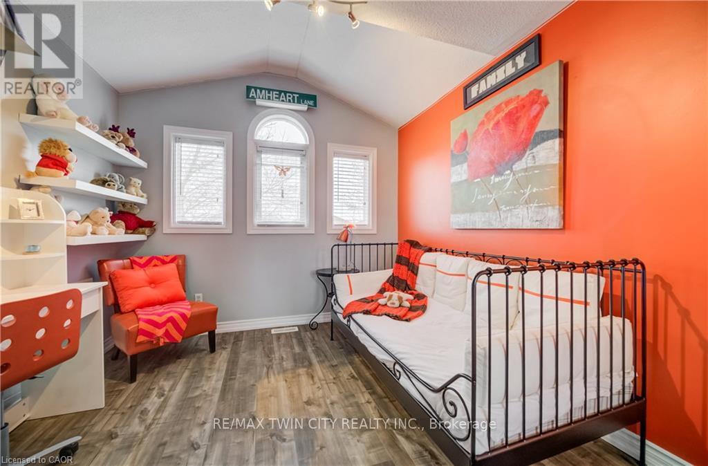 101 Essex Point Drive, Cambridge, Ontario  N1T 1W6 - Photo 26 - X13064018