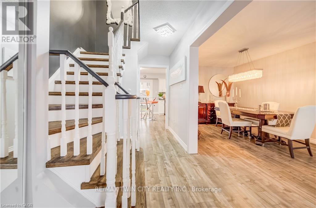 101 Essex Point Drive, Cambridge, Ontario  N1T 1W6 - Photo 6 - X13064018