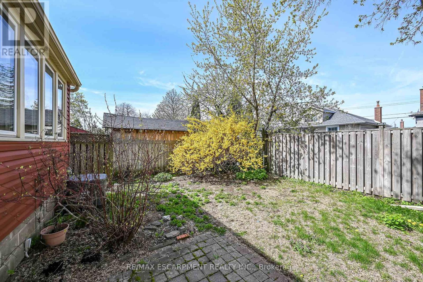 50 East 12th Street, Hamilton, Ontario  L9A 3X1 - Photo 43 - X13064050