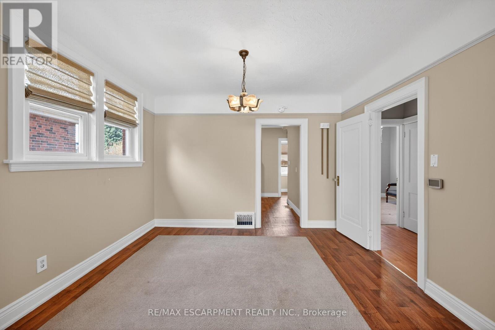 50 East 12th Street, Hamilton, Ontario  L9A 3X1 - Photo 9 - X13064050