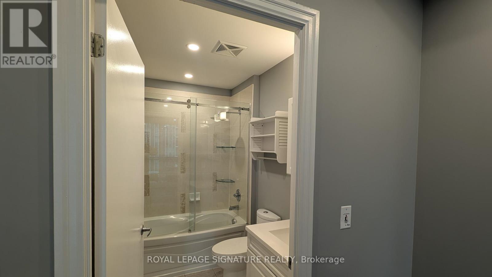 2401 - 16 Yonge Street, Toronto, Ontario  M5E 2A1 - Photo 16 - C13063126