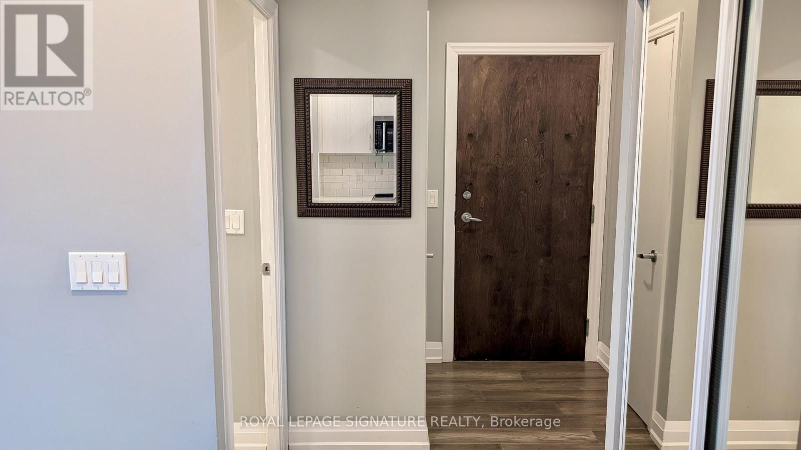 2401 - 16 Yonge Street, Toronto, Ontario  M5E 2A1 - Photo 2 - C13063126