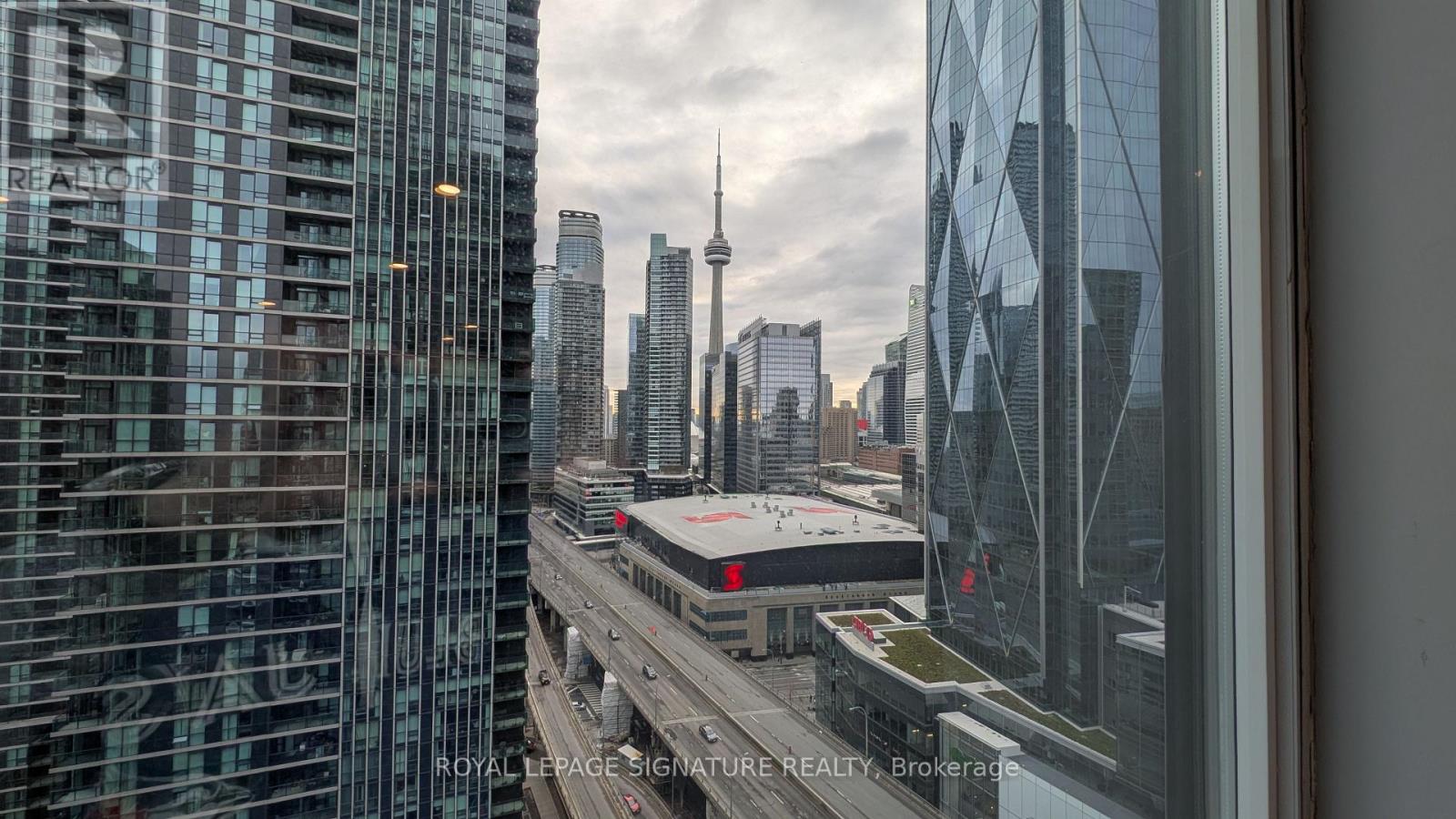 2401 - 16 Yonge Street, Toronto, Ontario  M5E 2A1 - Photo 20 - C13063126