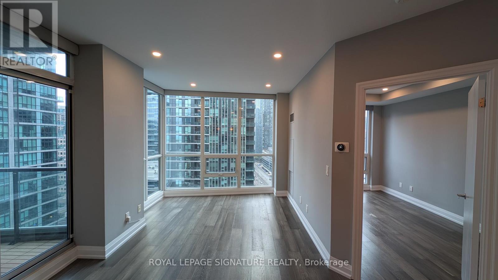 2401 - 16 Yonge Street, Toronto, Ontario  M5E 2A1 - Photo 7 - C13063126