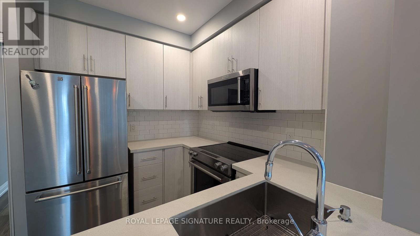 2401 - 16 Yonge Street, Toronto, Ontario  M5E 2A1 - Photo 4 - C13063126