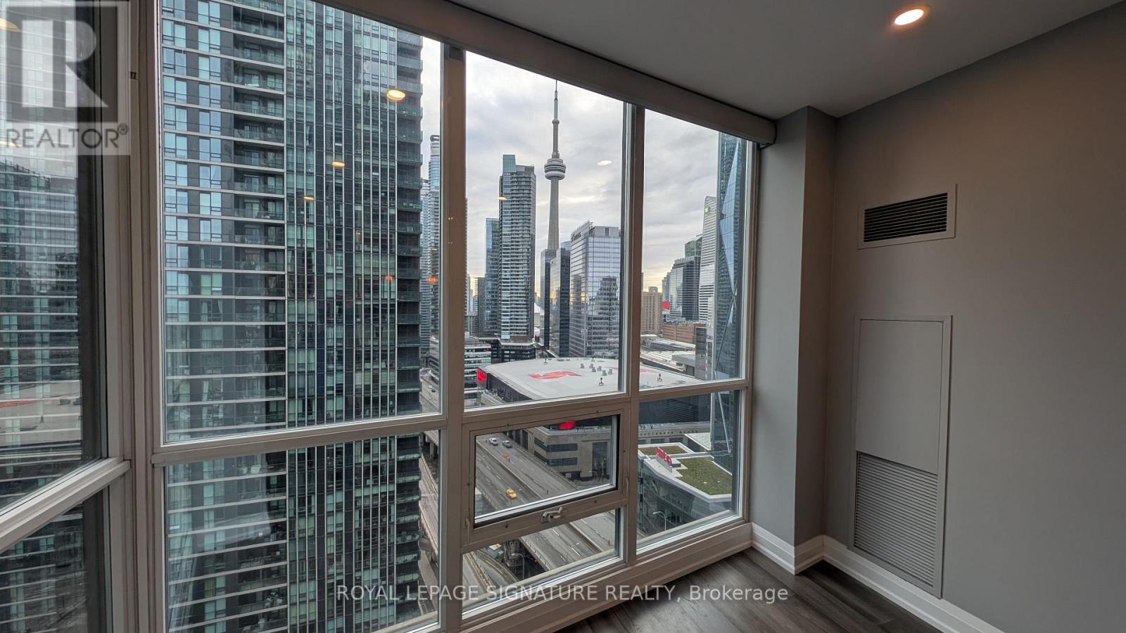2401 - 16 Yonge Street, Toronto, Ontario  M5E 2A1 - Photo 8 - C13063126