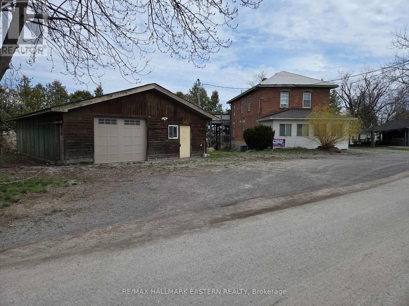10 Hill Street, Selwyn, Ontario  K0L 2H0 - Photo 1 - X12795632