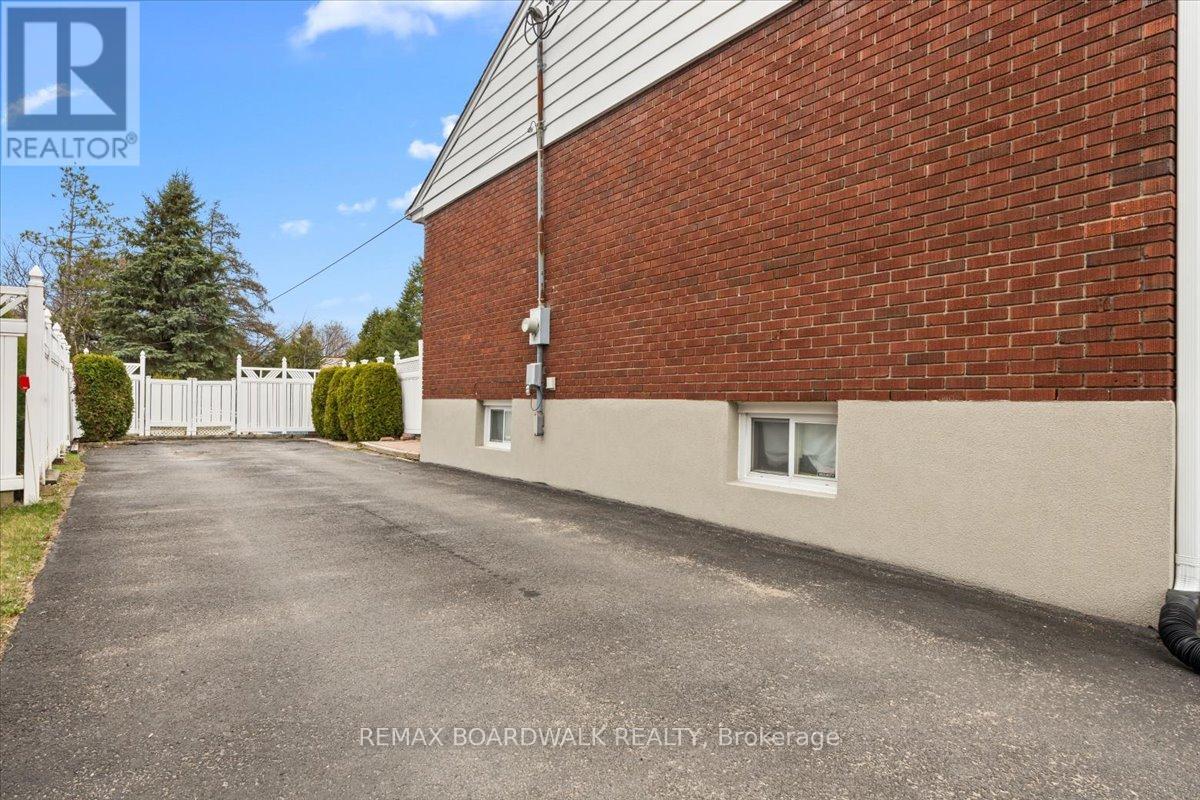 72 Crownhill Street, Ottawa, Ontario  K1J 7K8 - Photo 25 - X13063568