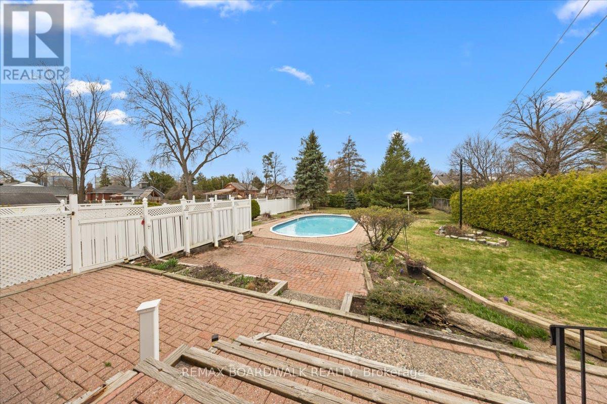 72 Crownhill Street, Ottawa, Ontario  K1J 7K8 - Photo 27 - X13063568