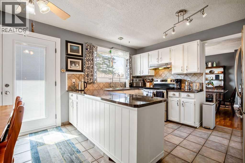 13 Maplewood Estates, Strathmore, Alberta  T1P 1G6 - Photo 8 - A2304762