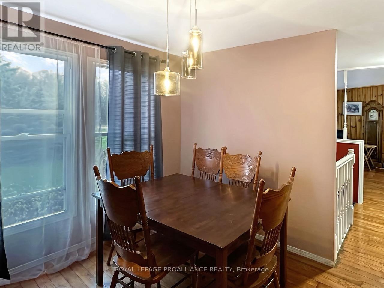 19656 Loyalist Parkway, Prince Edward County, Ontario  K0K 1T0 - Photo 12 - X13064244