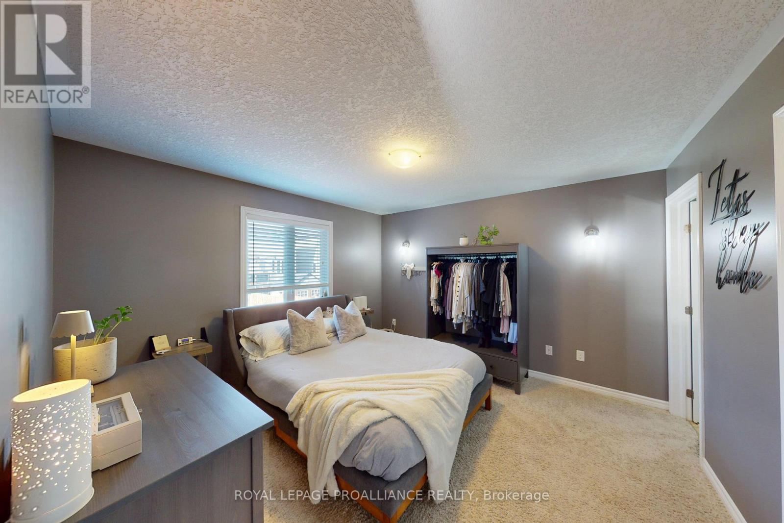 111 Hogan Crescent, Loyalist, Ontario  K7N 0A6 - Photo 14 - X13064308