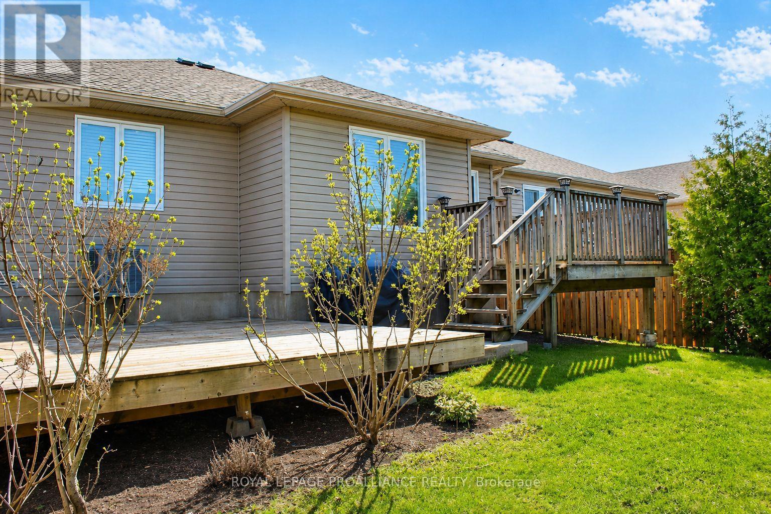 111 Hogan Crescent, Loyalist, Ontario  K7N 0A6 - Photo 31 - X13064308