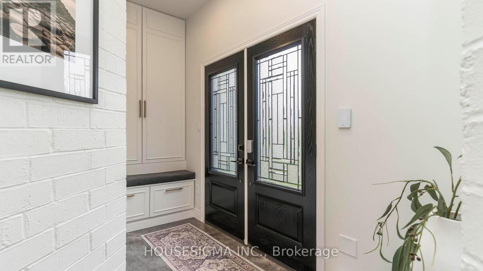 2001 Jubilee Drive, London North, Ontario  N6G 0H7 - Photo 4 - X13064278