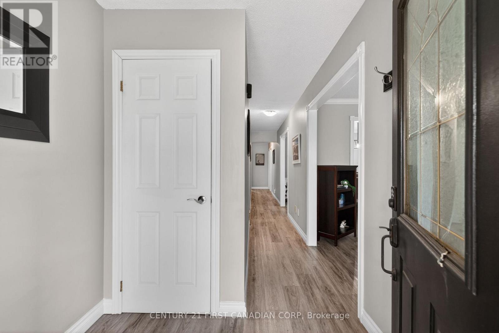 9 Bonaparte Lane, London East, Ontario  N5V 4B1 - Photo 4 - X13064358
