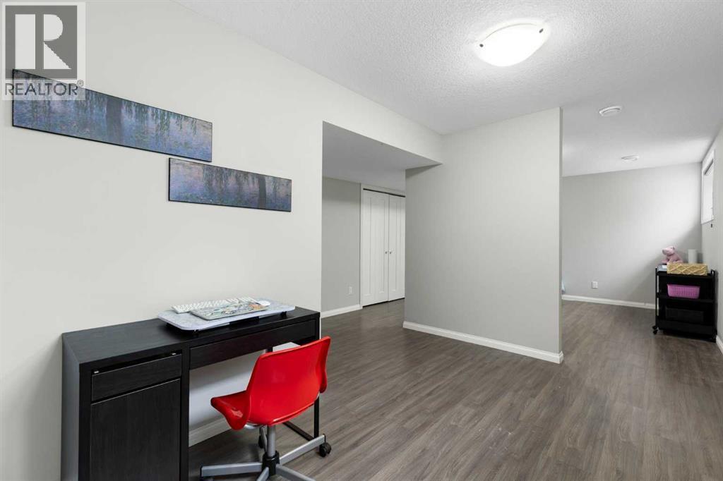 1 Osborne Common SW, Airdrie, Alberta  T4B 5E3 - Photo 40 - A2302727