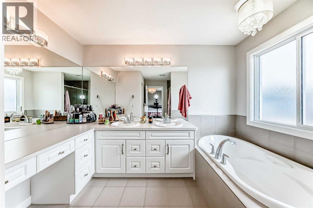 105 Sandpiper Point, Chestermere, Alberta  T1X 0V5 - Photo 19 - A2306659