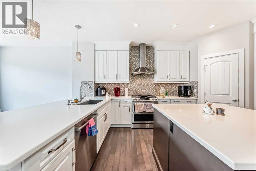105 Sandpiper Point, Chestermere, Alberta  T1X 0V5 - Photo 5 - A2306659