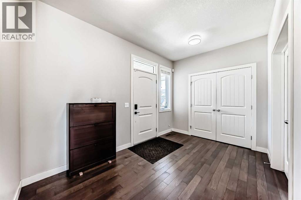 105 Sandpiper Point, Chestermere, Alberta  T1X 0V5 - Photo 2 - A2306659