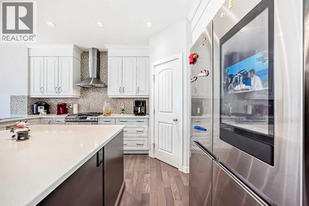 105 Sandpiper Point, Chestermere, Alberta  T1X 0V5 - Photo 7 - A2306659