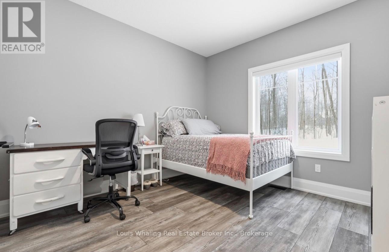 161 Boyd Lake Road, West Grey, Ontario  N0G 1S0 - Photo 21 - X12825816