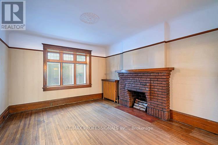 316 Durie Street, Toronto, Ontario  M6S 3G3 - Photo 3 - W13059920