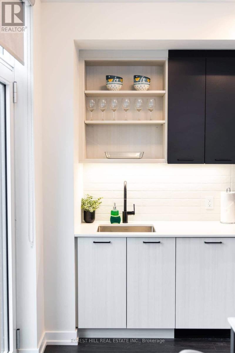 104 - 16 Symes Road, Toronto, Ontario  M6N 0B4 - Photo 11 - W13060164