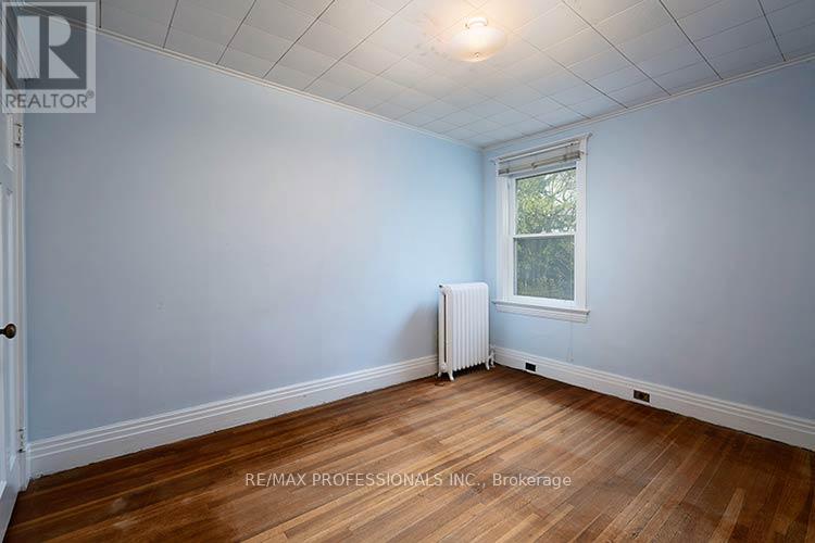 316 Durie Street, Toronto, Ontario  M6S 3G3 - Photo 19 - W13059920